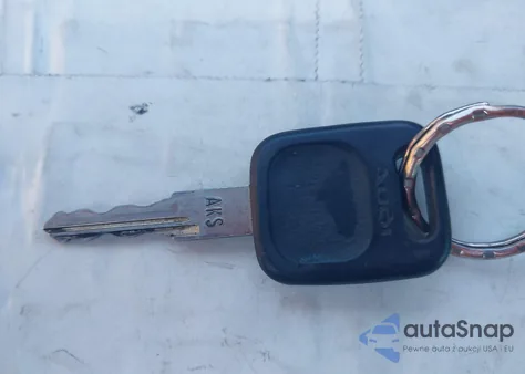 1997 Audi Cabriolet из США, поврежденный, VIN WAUAA88G5VN002951